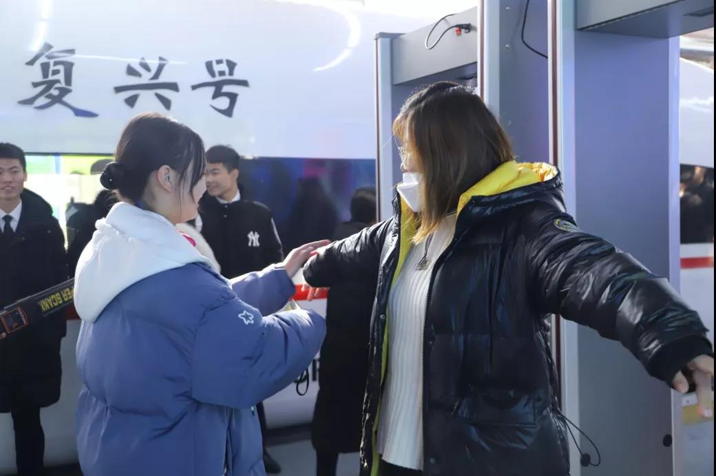 山东万通2021学年期末教育教学成果展圆满成功!