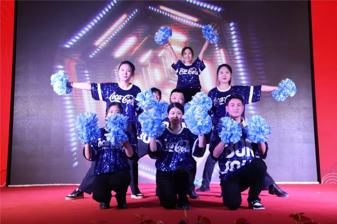 山东万通2021年教育教学百日工程总结暨表彰大会圆满成功!