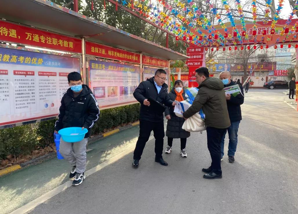 现场直击|山东万通2022年春季第二批集中报到日火热进行中!