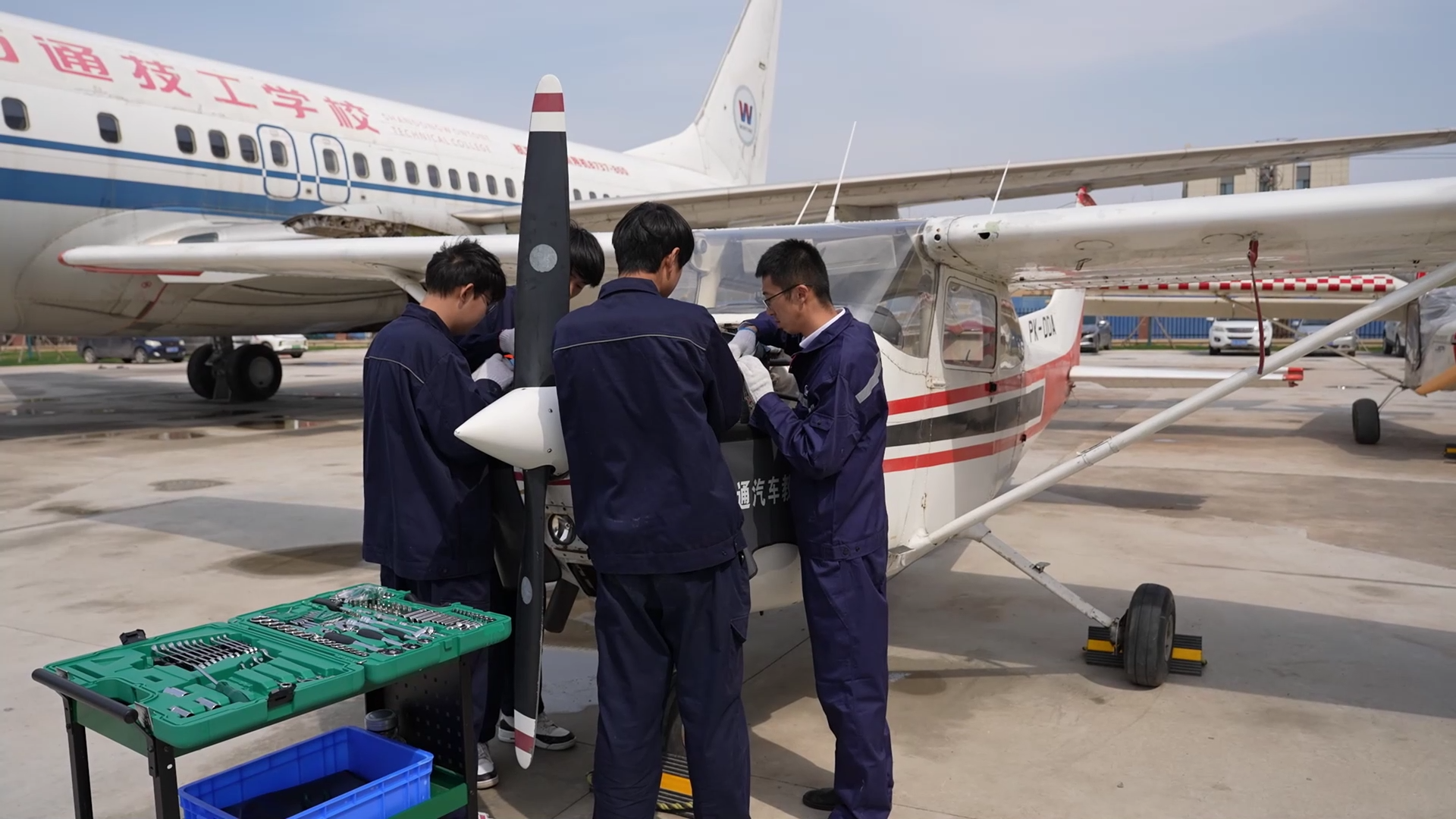 新华社“中国名牌”走进山东万通,探秘教育强国背后的职教力量