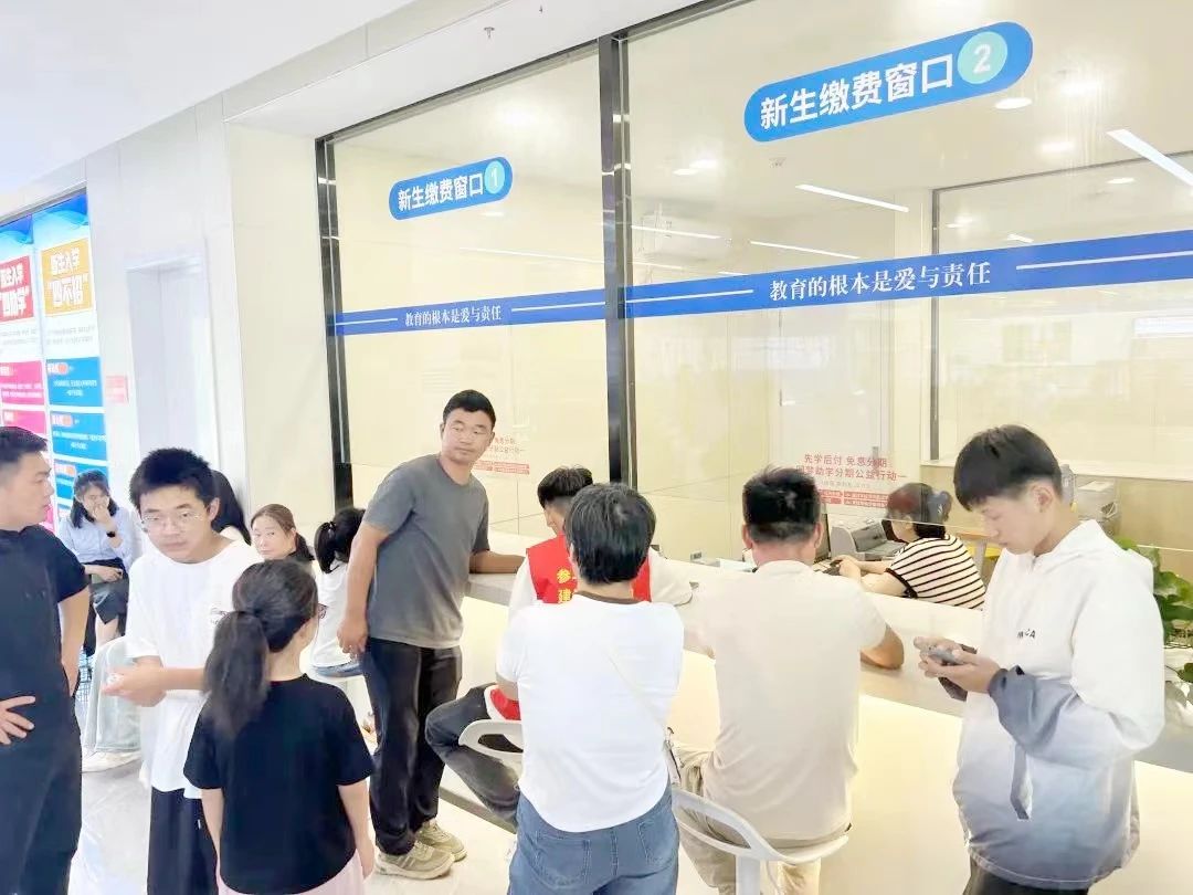 火火火||快来围观山东万通2024年夏秋季第一批新生集中报到日火热现场!