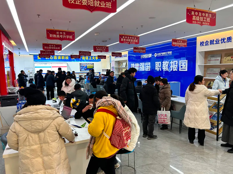 学技术走升学,择校选专业,实地考察最重要!周末校园开放日,万通邀您来参观!