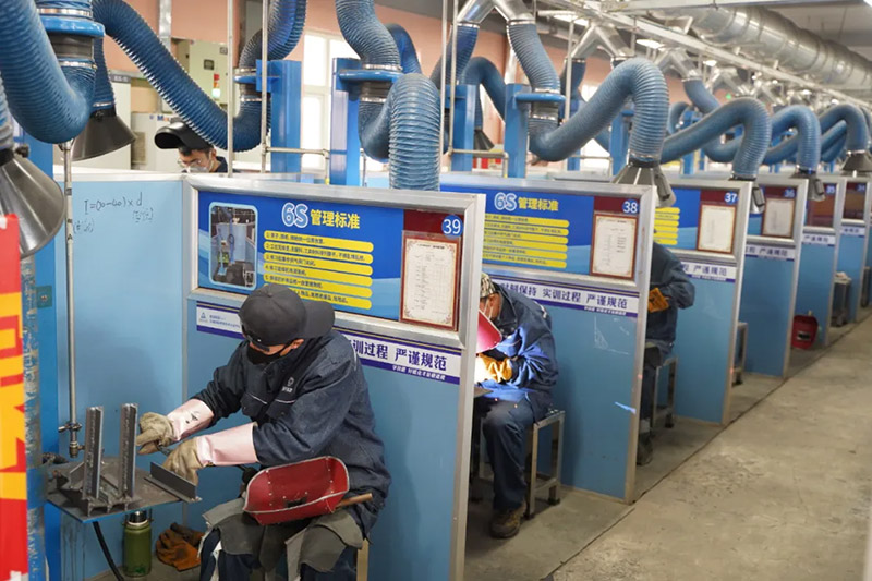 2025年济南市补贴性职业技能培训 ——山东万通焊工首期开班