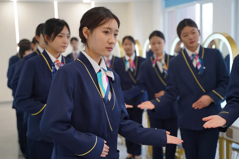 高中及中职毕业生，不要迷茫！山东万通助你走稳技能成才路！