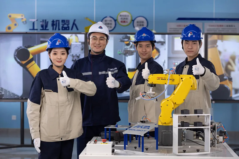 高中及中职毕业生，不要迷茫！山东万通助你走稳技能成才路！