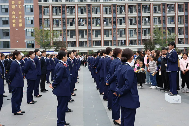 技校不满意，想在十月转学，还有机会吗？想了解山东万通，这所院校靠不靠谱？