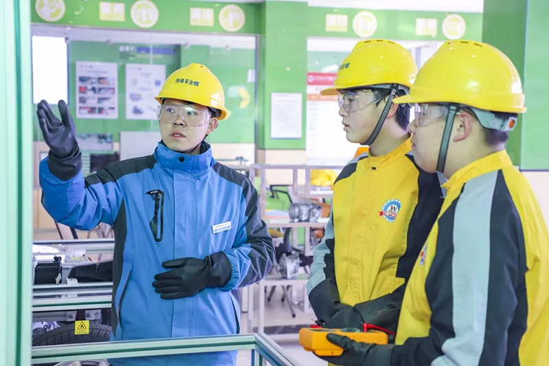 当孩子出现厌学情绪时,家长们应该这样做