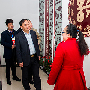 �������Ͷ���ҵ�칫�Ҷ�����