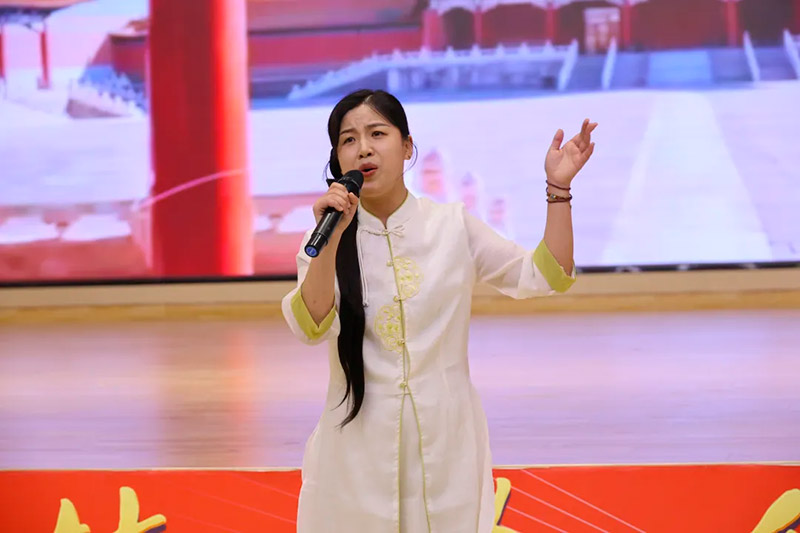 匠心筑梦迎五一，青春逐梦耀万通！山东万通五一联欢晚会圆满落幕！